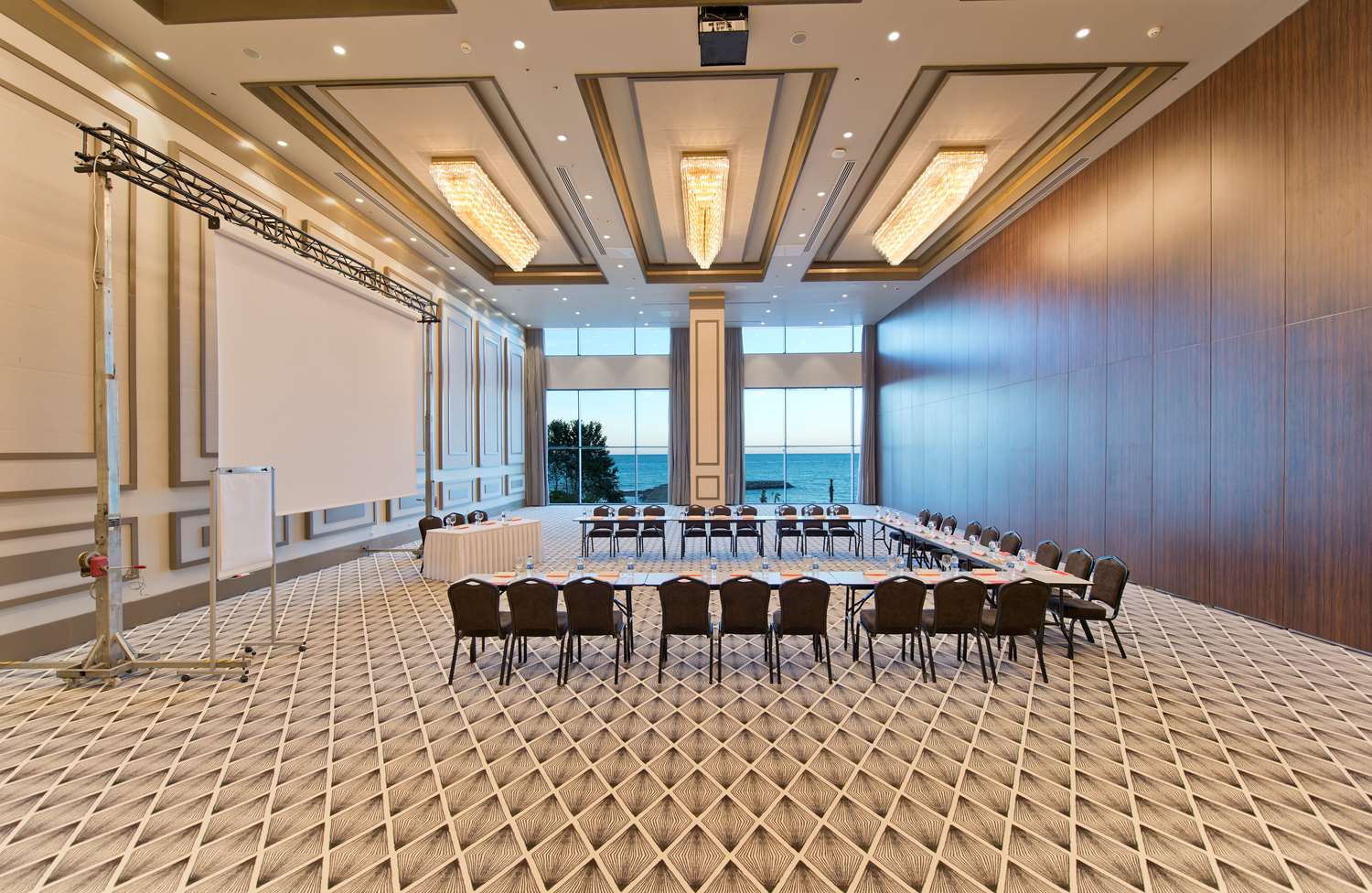 Ramada Plaza by Wyndham Trabzon 41/51