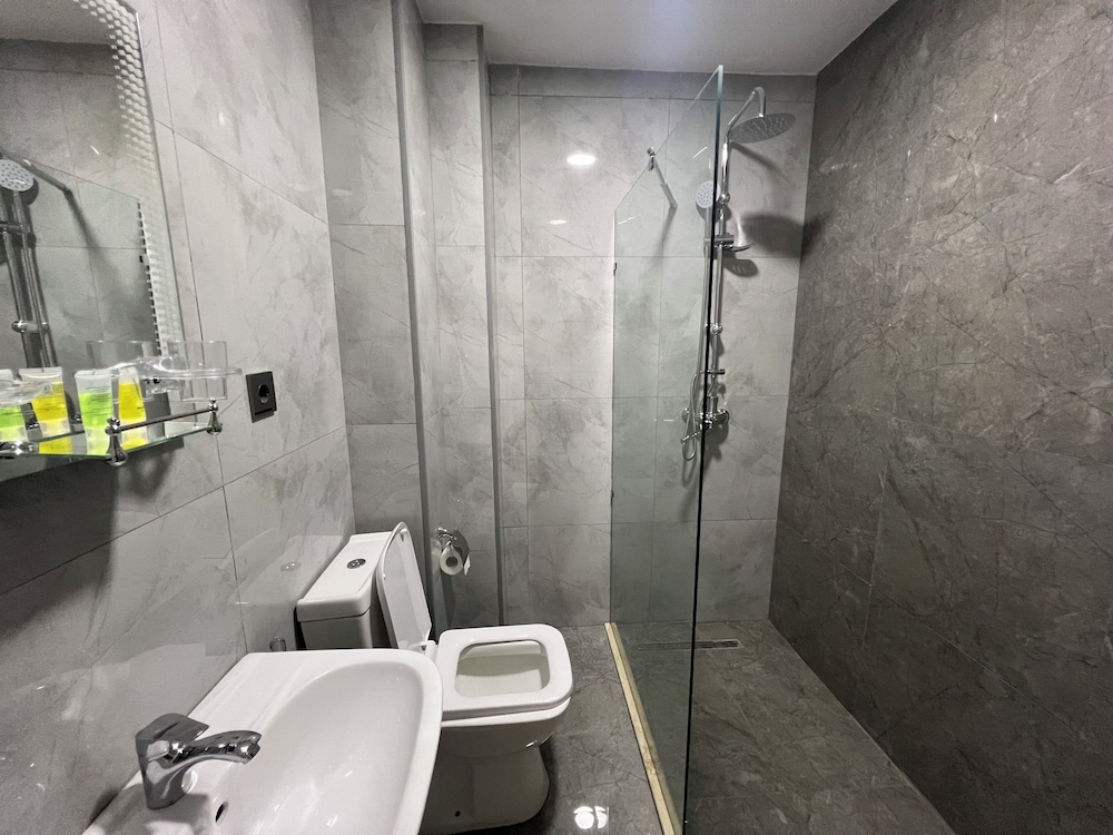 Khaghani Center Hotel 48/49