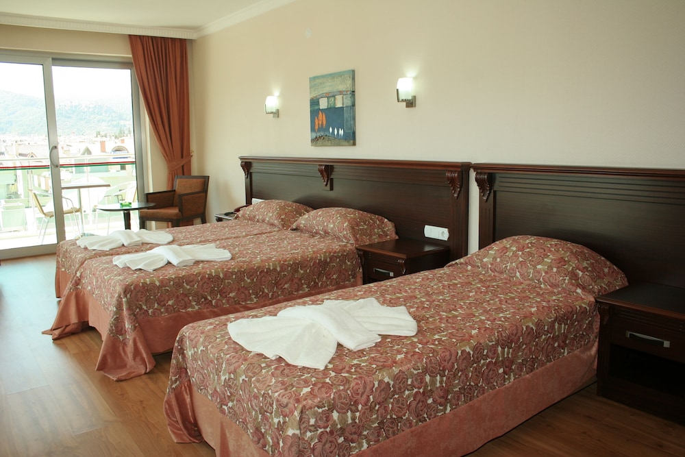 Alkan Hotel 25/50