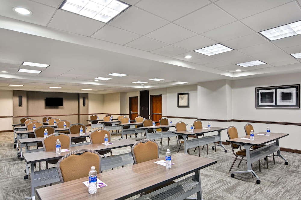 Hyatt Place Birmingham/Hoover 38/47