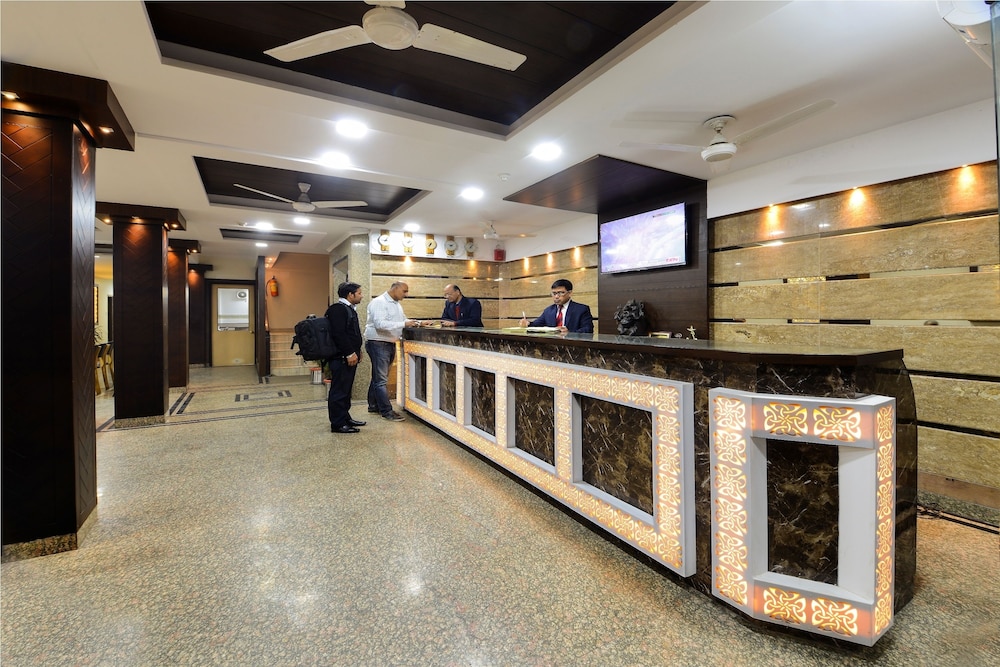 HOTEL ASHISH PALACE 3/32