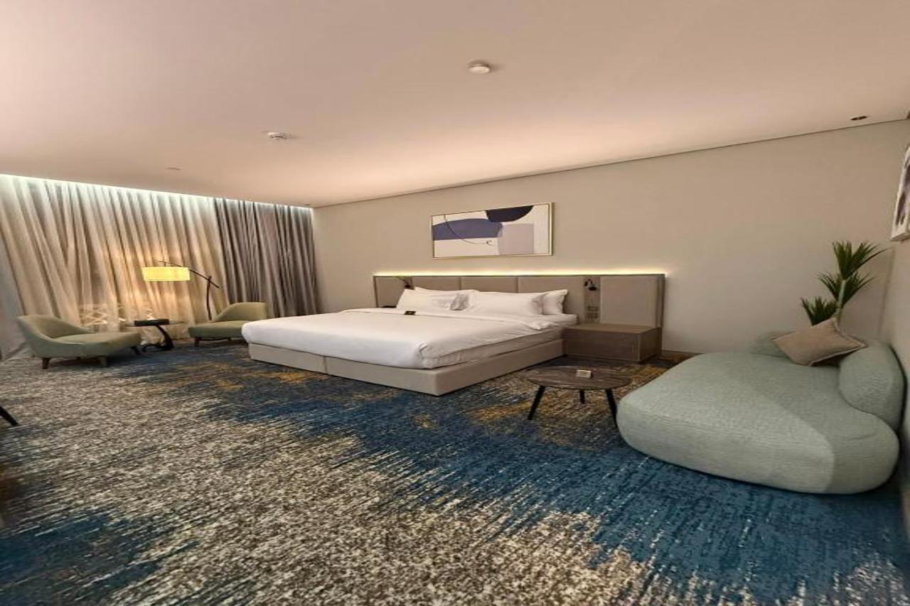 Azara Hotel 7/14