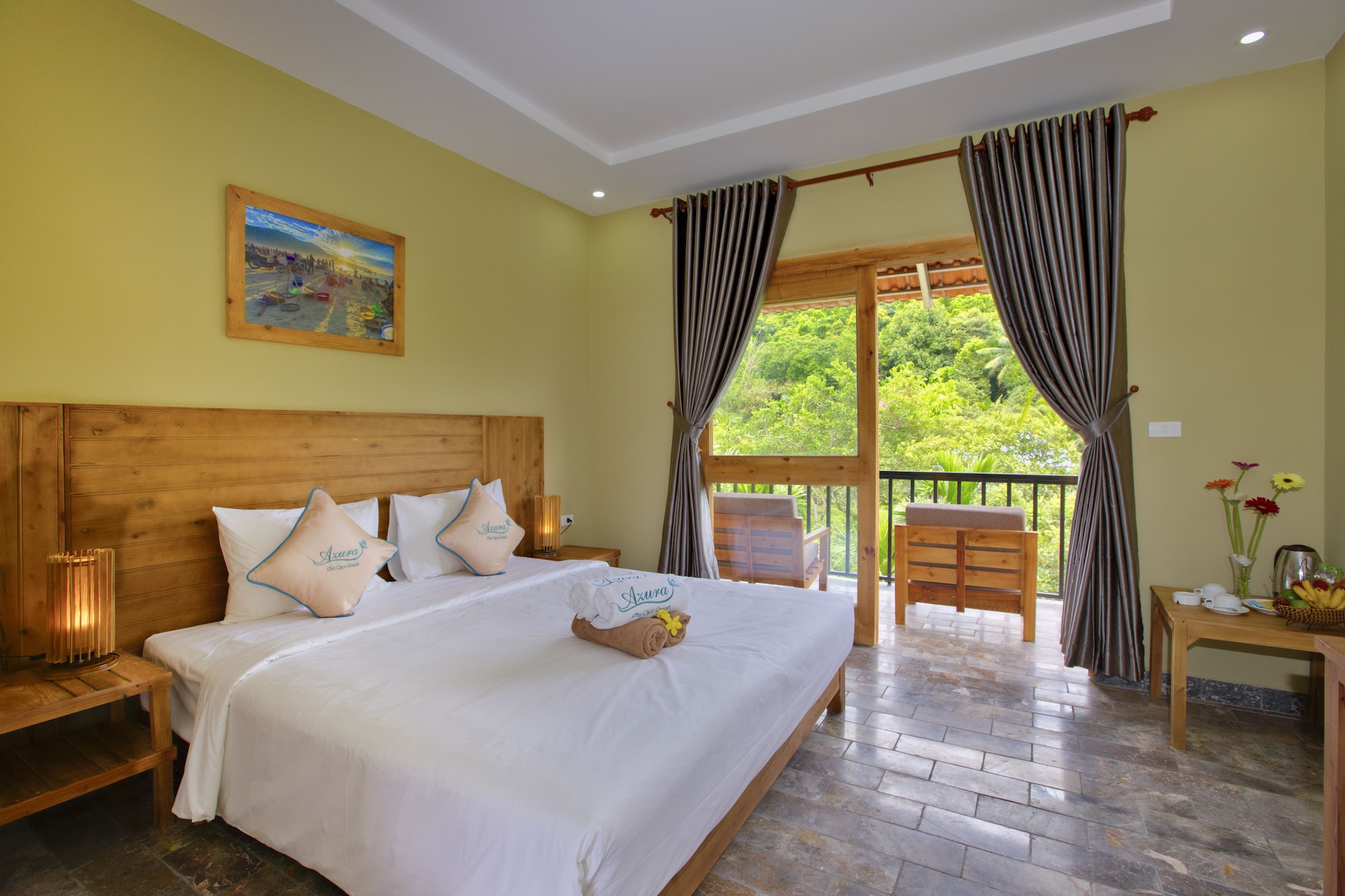 DELUXE, TWIN BEDS, BALCONY