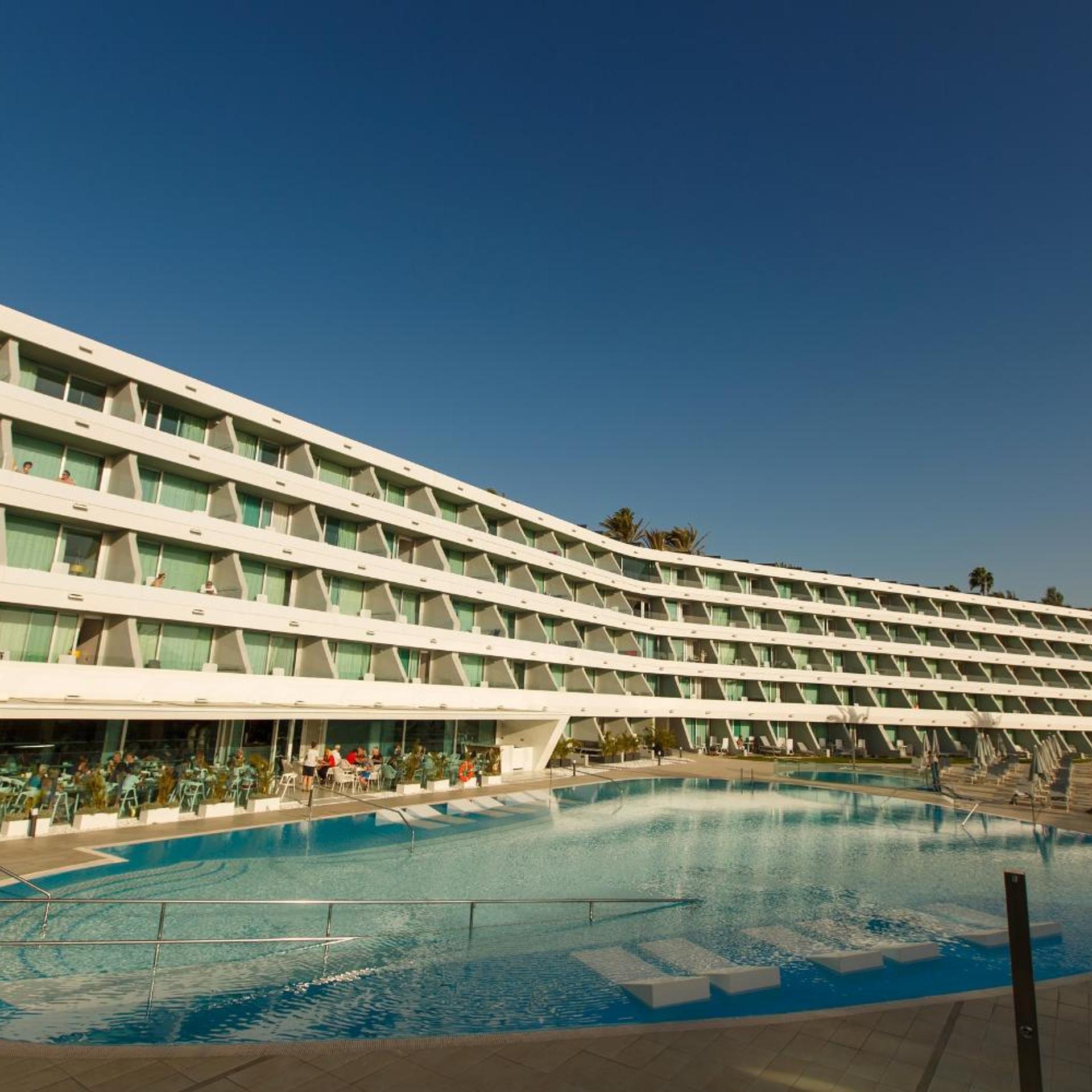 Santa Monica Suites 7/53