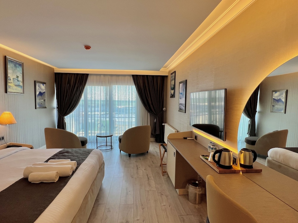 MQ Hotel Suites 25/60