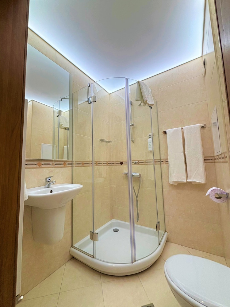 Dunav Apartment House 48/50