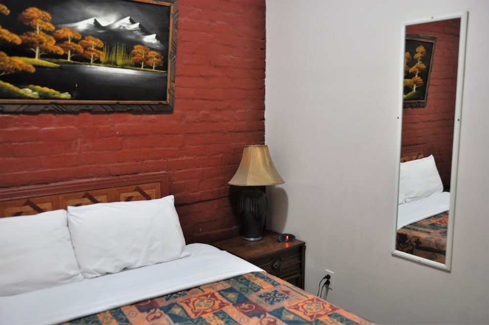 Hotel Ste-Catherine 14/30