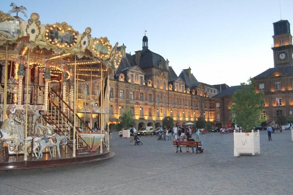 KYRIAD CHARLEVILLE MEZIERES 67/72