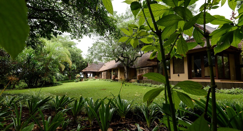 Khaya Ndlovu Manor House 65/72