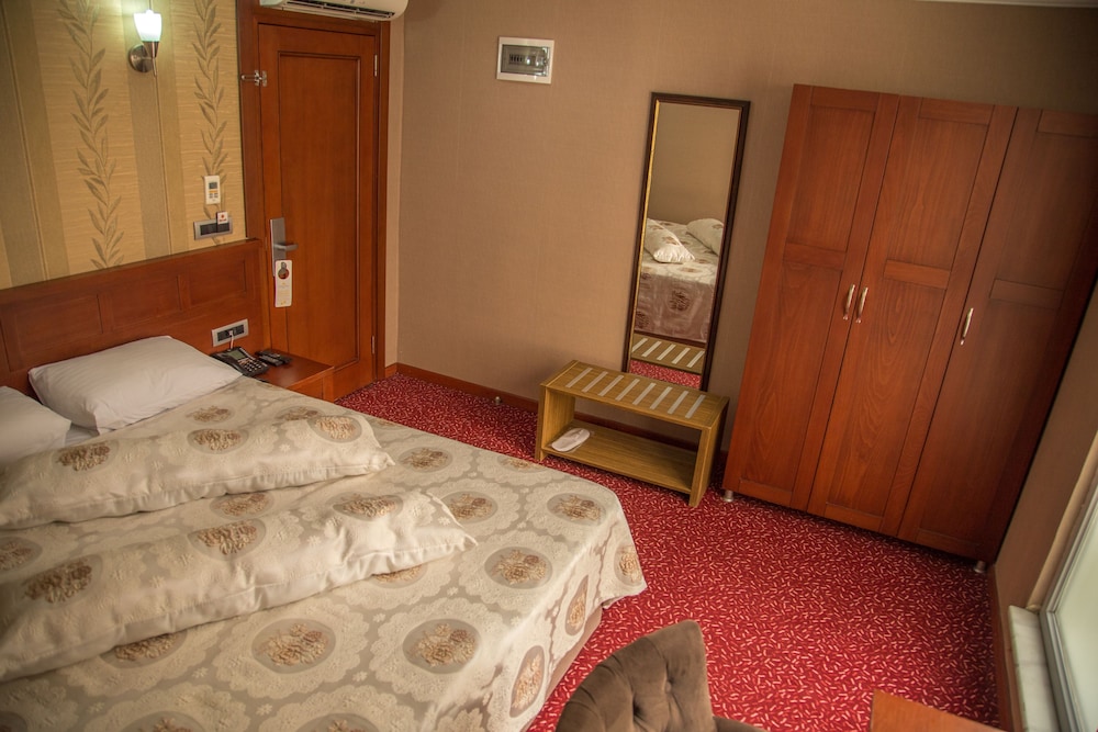 Grand Merin Hotel 15/63
