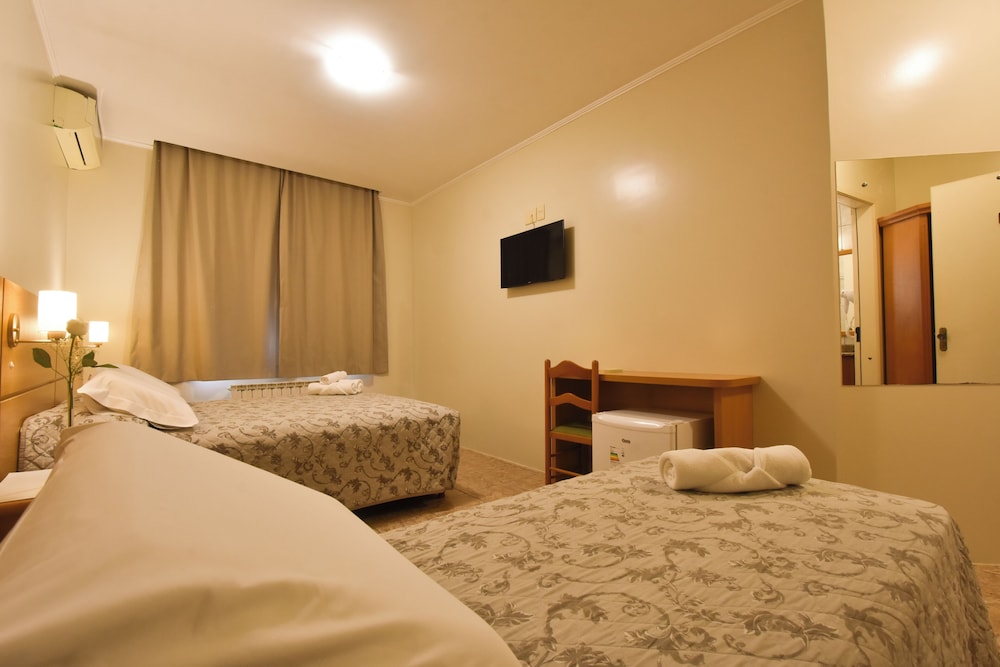 Hotel Via Serena 4/55
