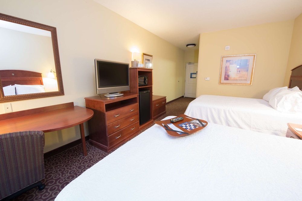 Hampton Inn Bismarck 25/78