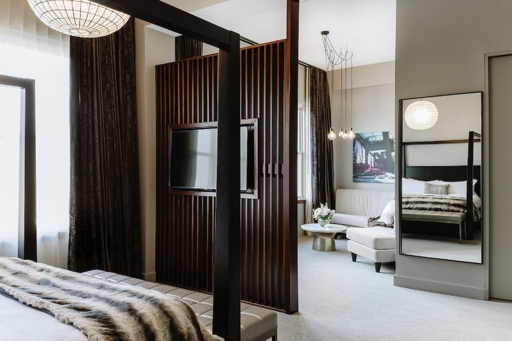 The Hotel Covington 19/70