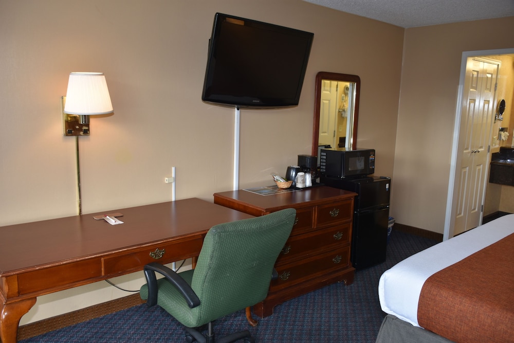 Ontario Airport Inn 49/60