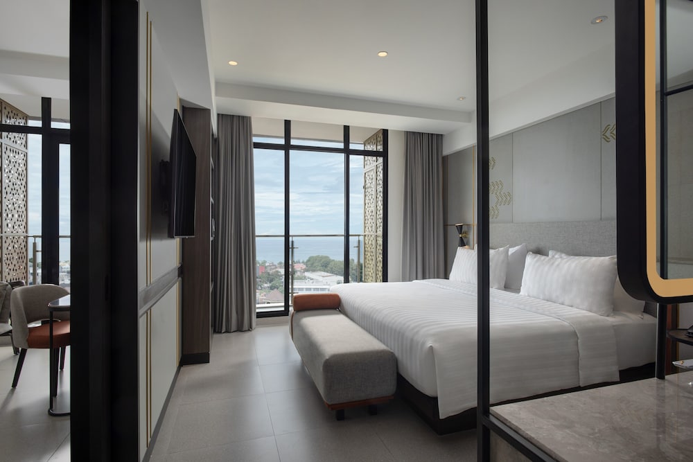 Santika, Suite, King Bed