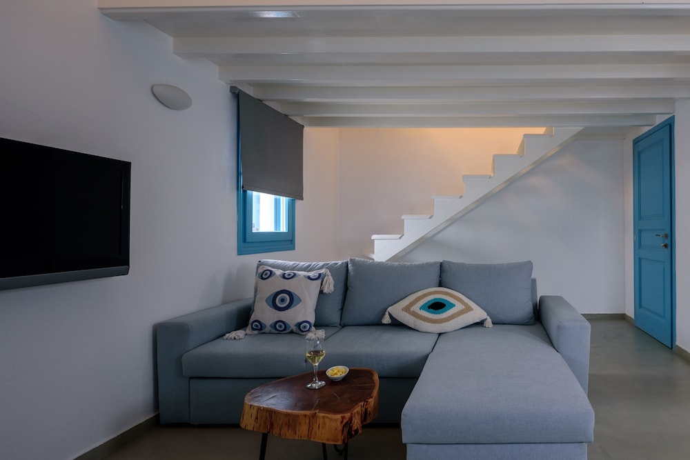 Kalestesia Suites 98/120