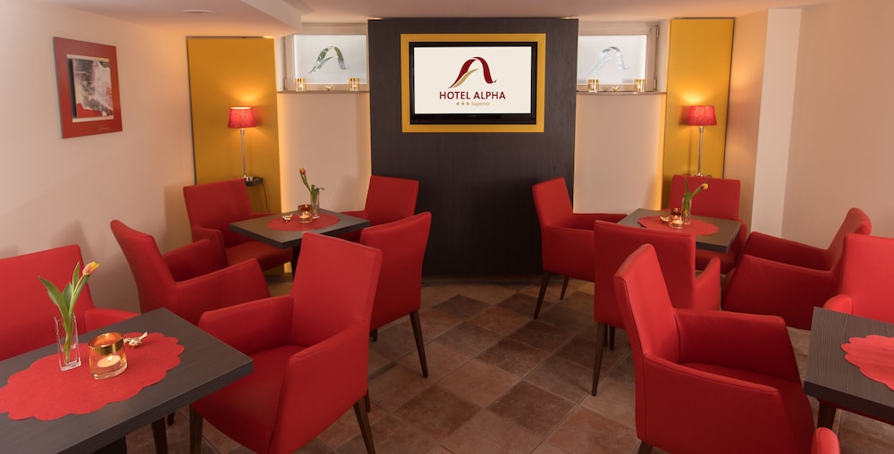 Hotel Alpha 45/68