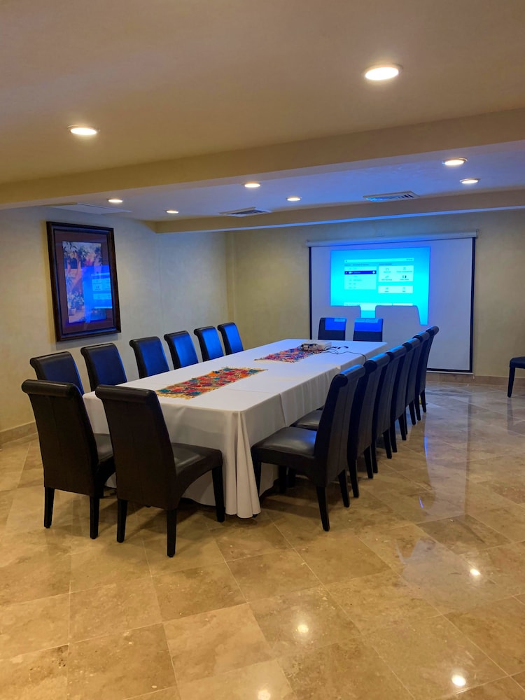 La Mision Loreto Hotel 52/75
