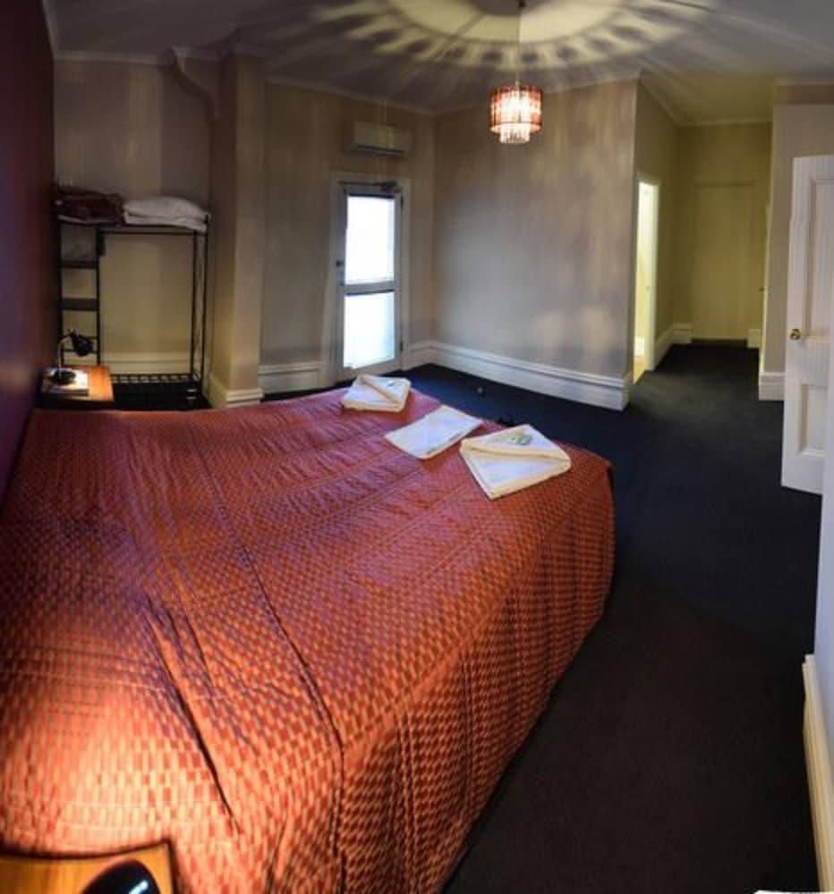 Palace Hotel Kalgoorlie 28/65