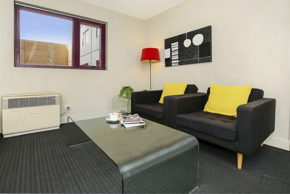 PLUM SERVICED APARTMENTS CARLTON 19/40