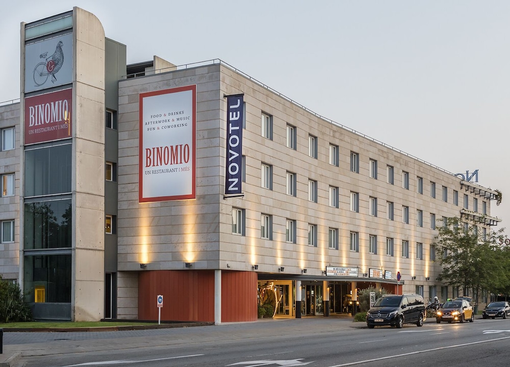 Novotel Barcelona Cornella Hotel 66/71