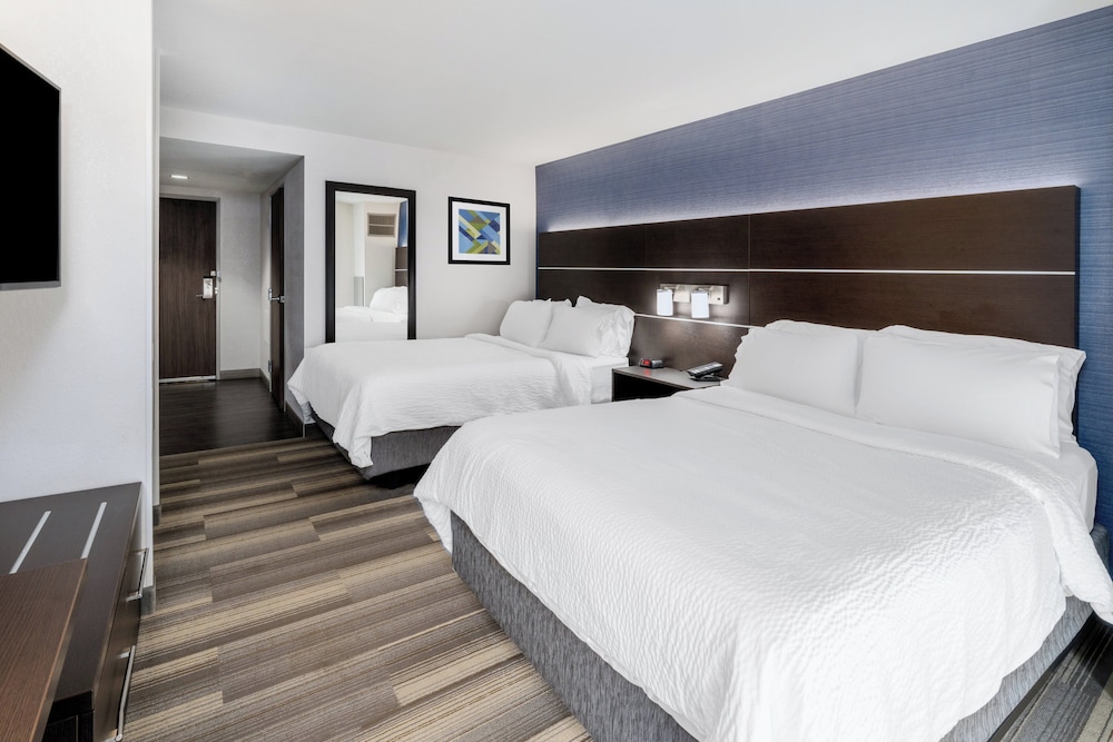 Holiday Inn Express And Suites Deadwood Gold Dust Casino 29/78