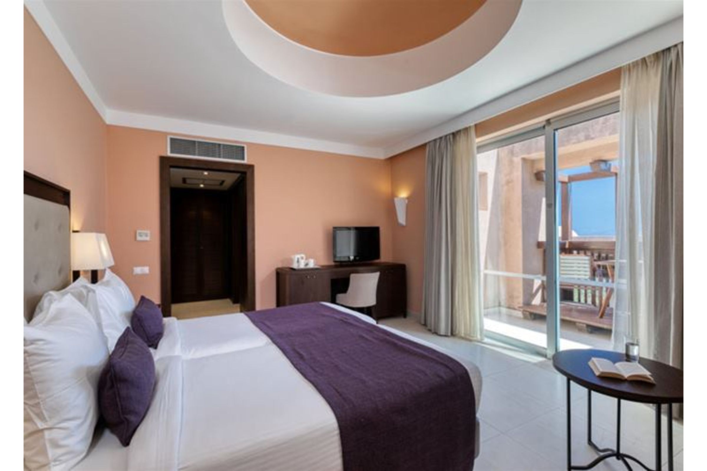 Room, Double or Twin Bed, Inland View