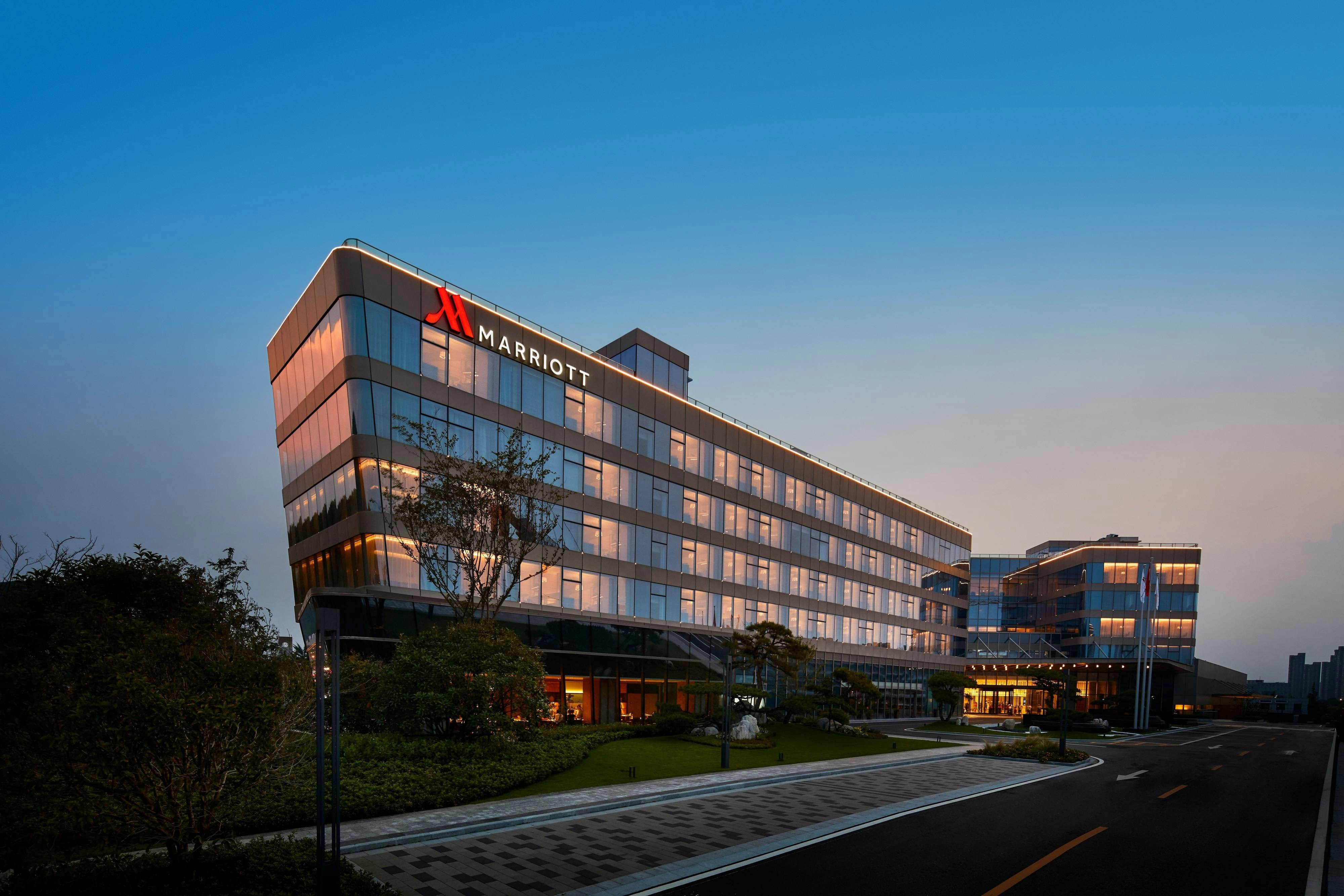 Xuzhou Marriott Hotel Lakeview 1/47