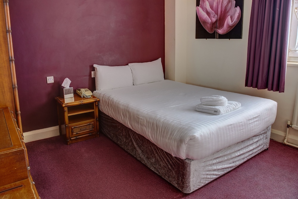 Orwell Hotel 25/67