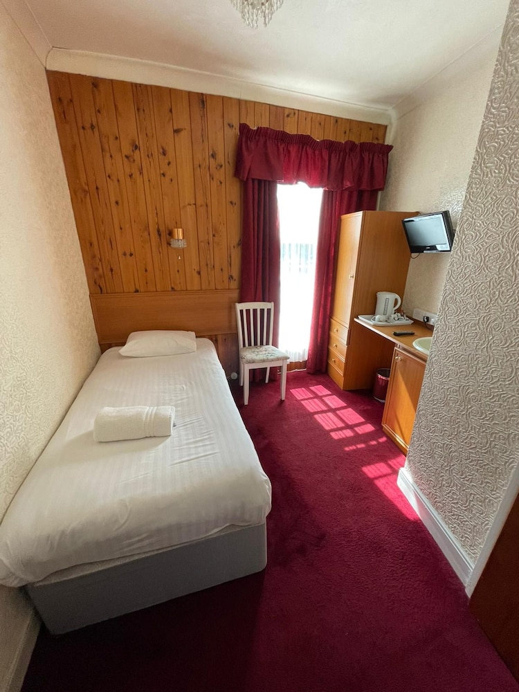 Fjaerland Hotel 12/44