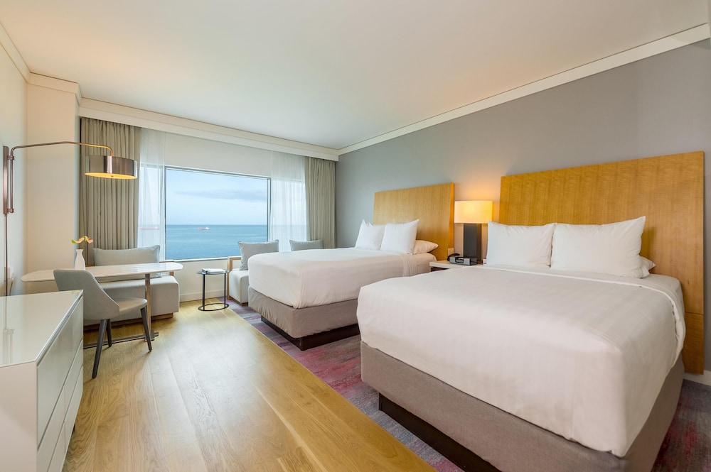 Hyatt Regency Trinidad 30/82