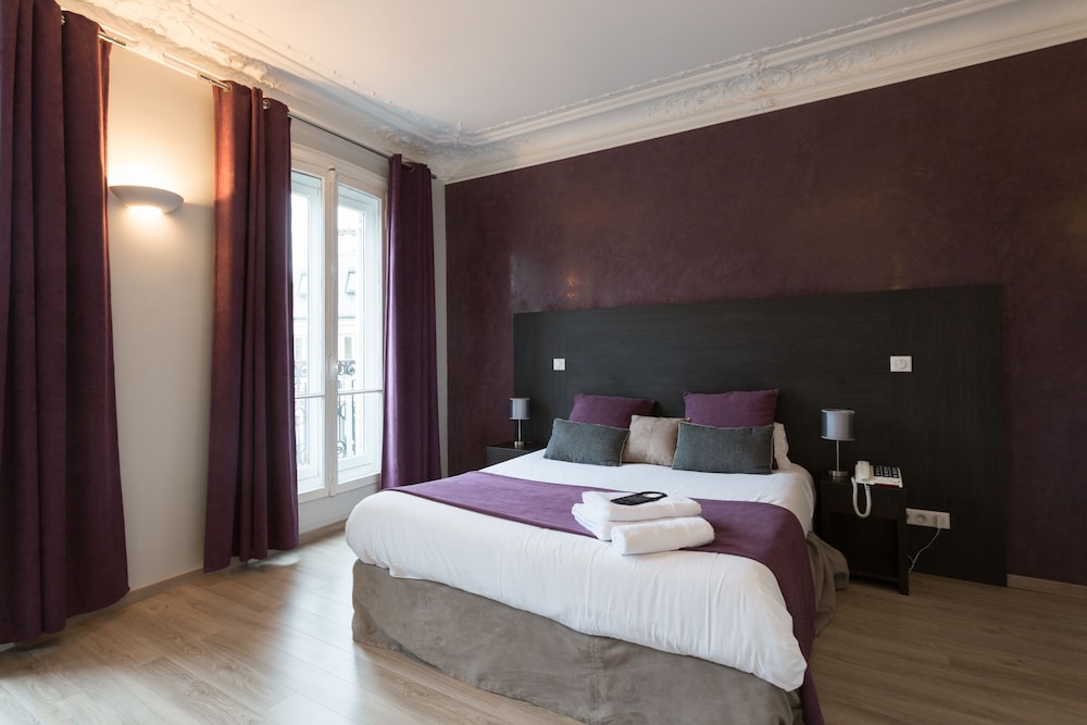 HOTEL D'ARGENSON 34/75