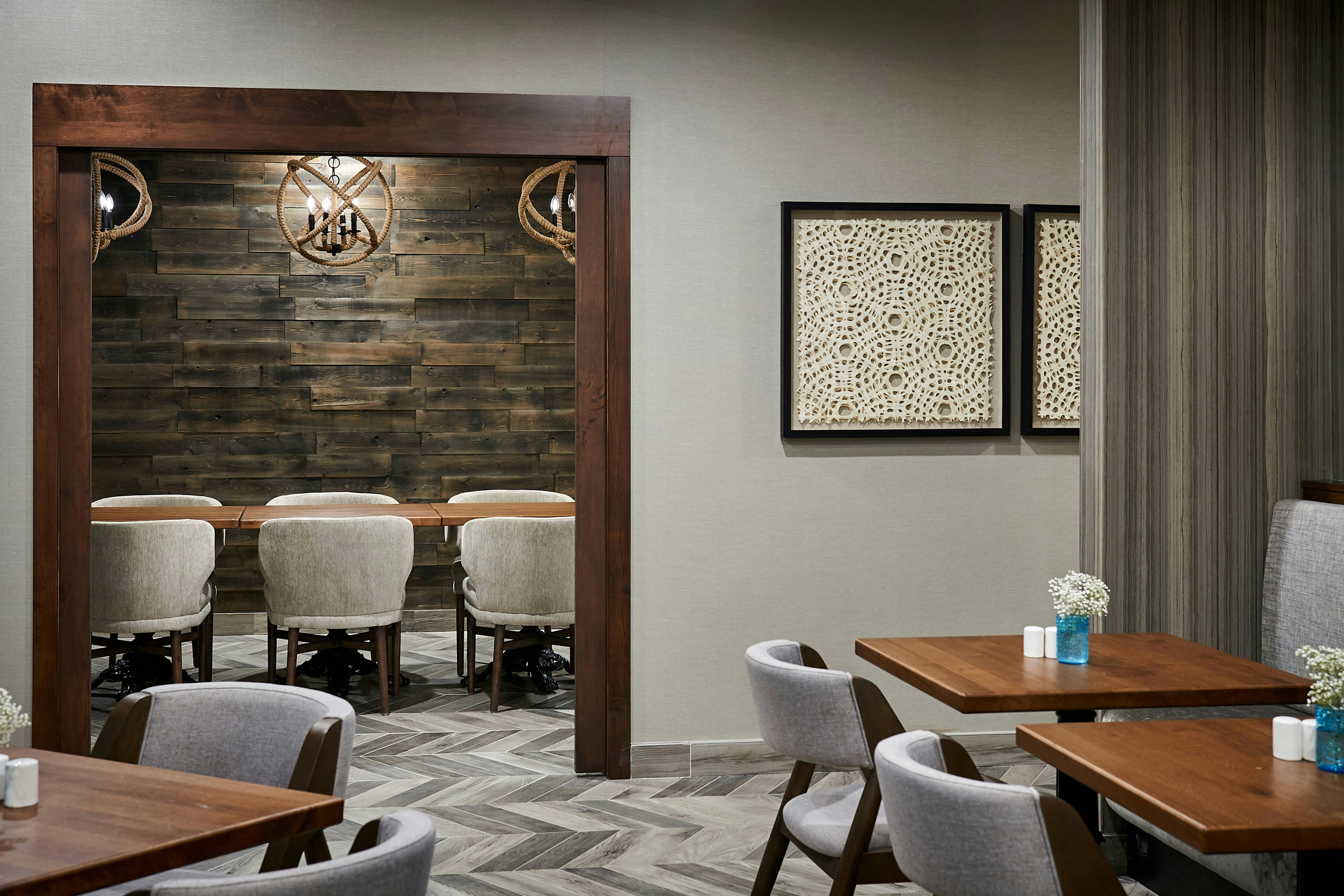 Delta Hotels By Marriott Toronto Mississauga 6/32