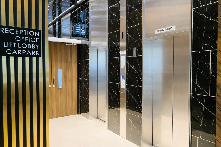 LION PEAK HOTEL RAFFLES (EX POPULOUS HOTEL) 27/32