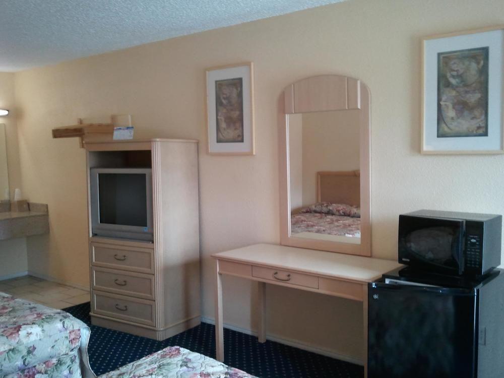 Motel6 Dallas, TX 49/59