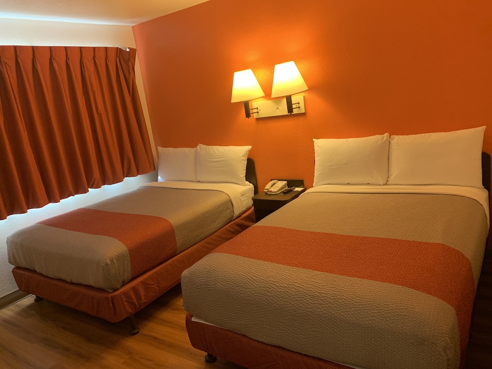 Motel6 Grants, NM 39/68