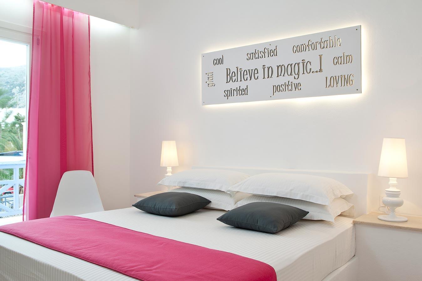 SUPERIOR, DOUBLE OR TWIN BED