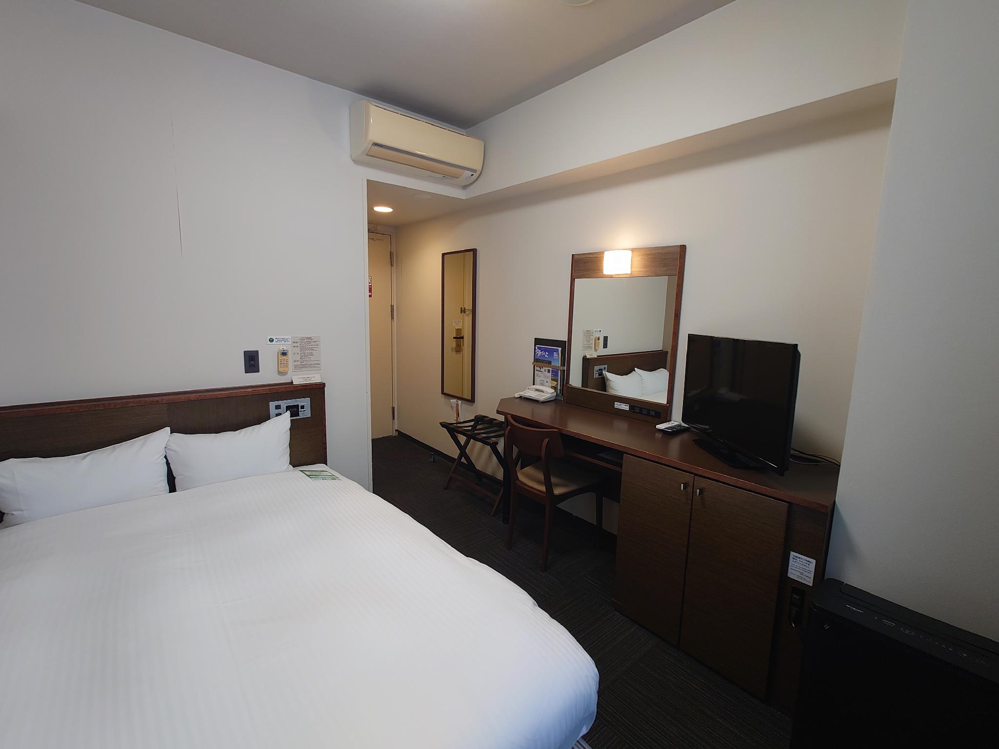 Semi Room, Semi Double Bed, Mountain View, Smoking