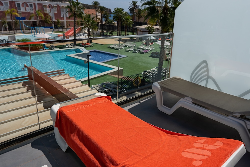 30 Degrees Hotel Dos Playas 23/50