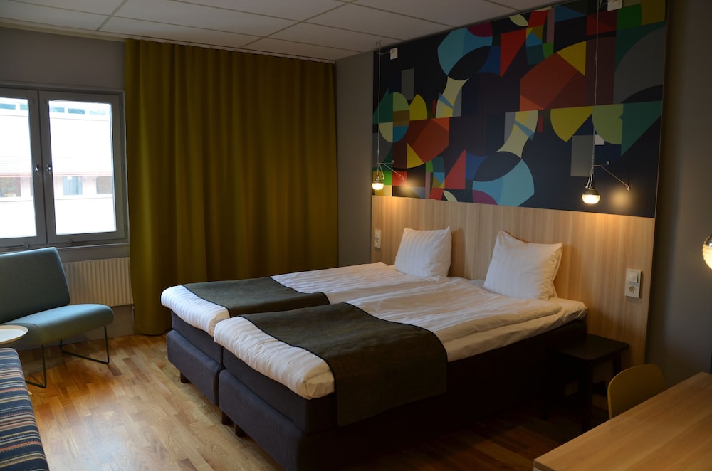 Scandic Kista 7/64