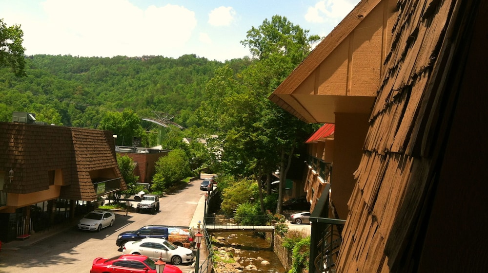 Quality Inn Creekside - Downtown Gatlinburg 3/45