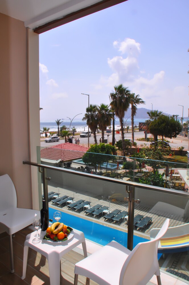 Grand Barhan Hotel 47/50