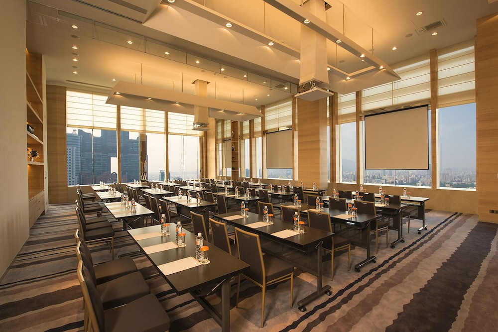 Hotel Cozzi Zhongshan Kaohsiung 50/56