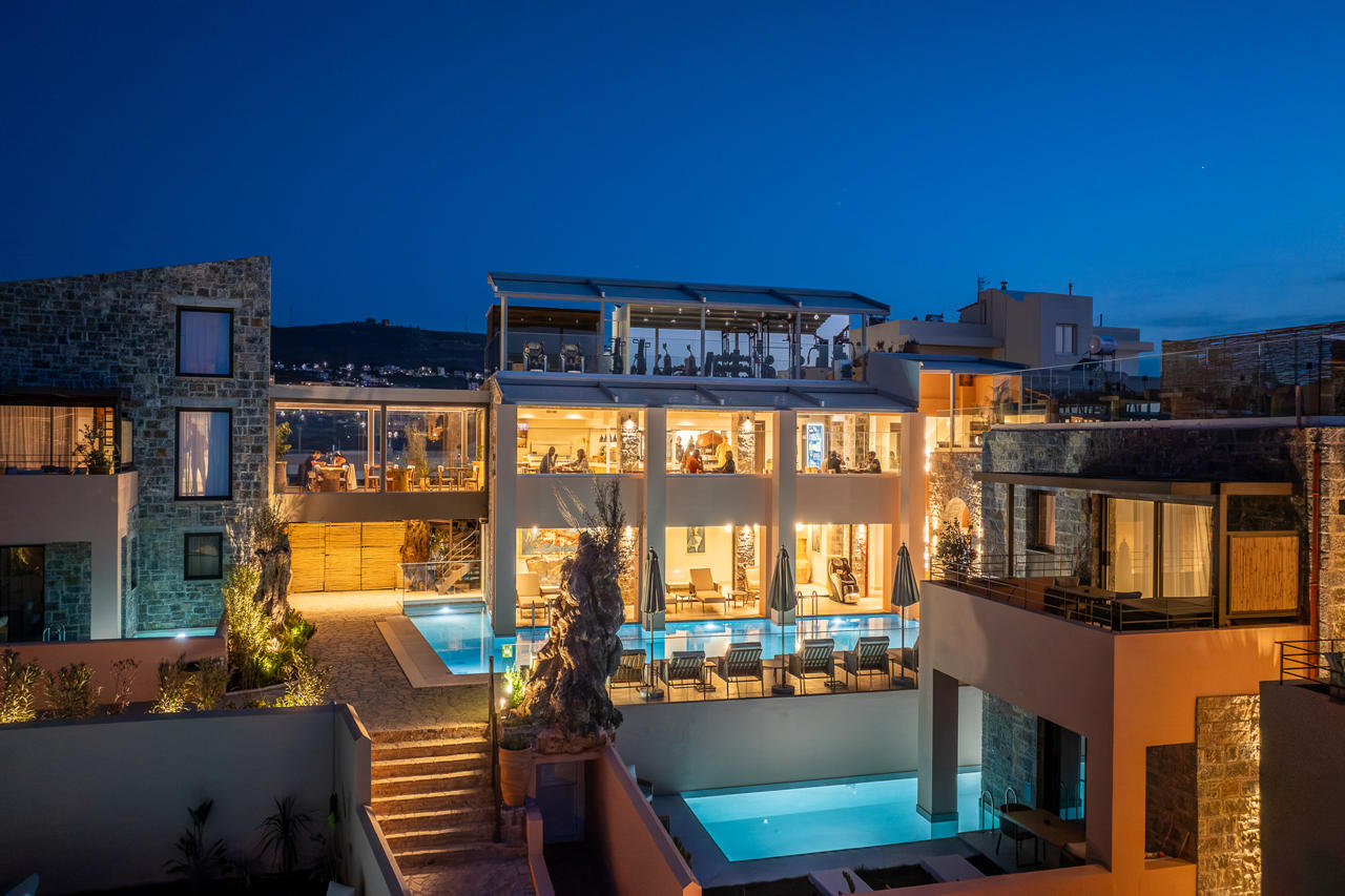 VOLTA Seaside hotel - Adult-only 15/90