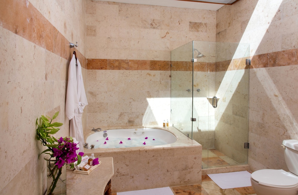 Hacienda Uxmal 48/49