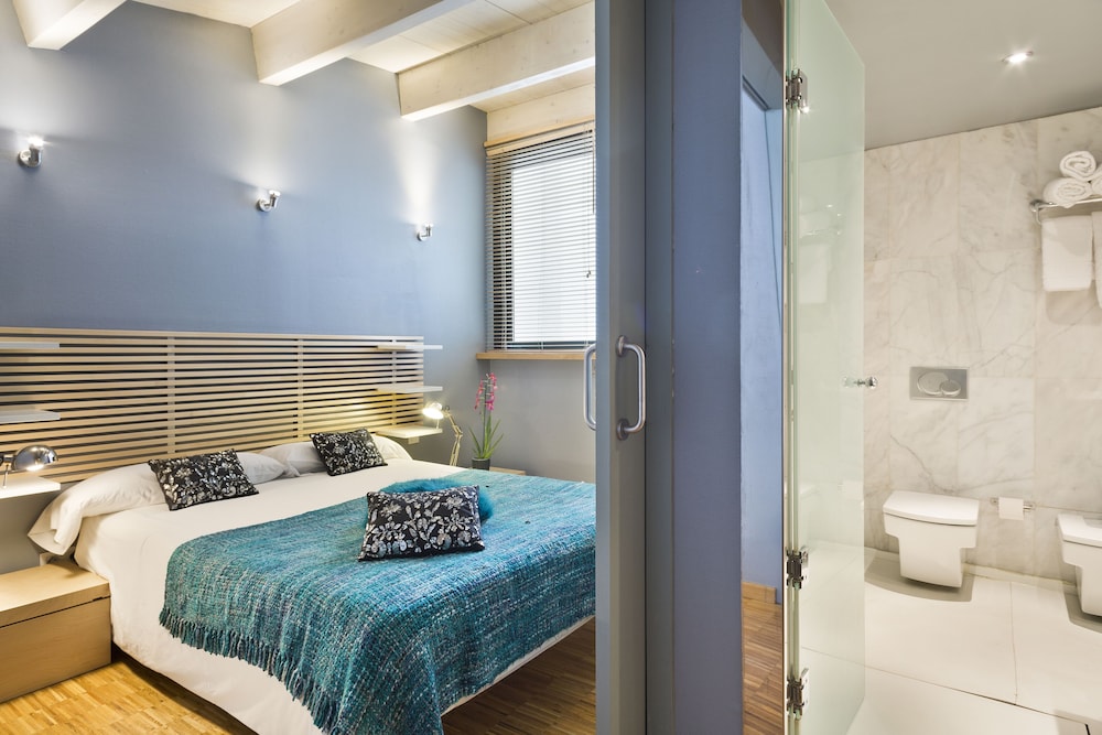 My Space Barcelona Executive Apartments 14/50
