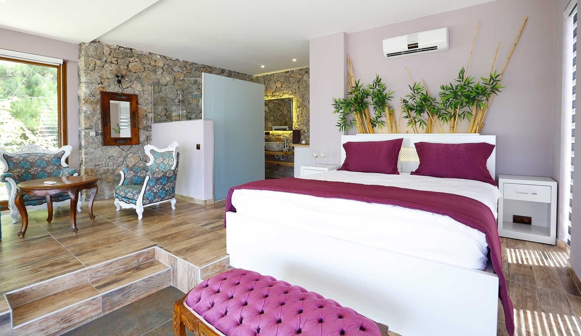 DELUXE, SUITE, SEA VIEW