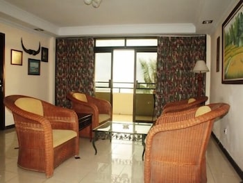 Losari Beach Inn 24/32