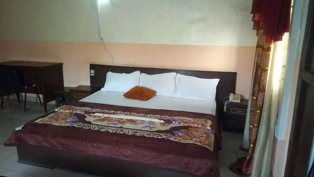 Dikord Hotel And Events Centre 13/39