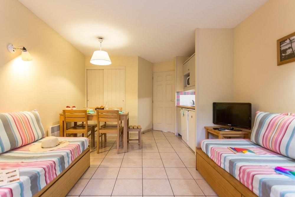 Studio, Bunk Bed, Trundle Bed, 2 Sofa, Alcove, Terrace, Garden Floor